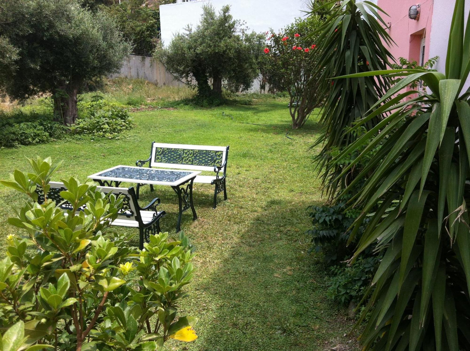 פלאקיאס Livadi Apartments מראה חיצוני תמונה
