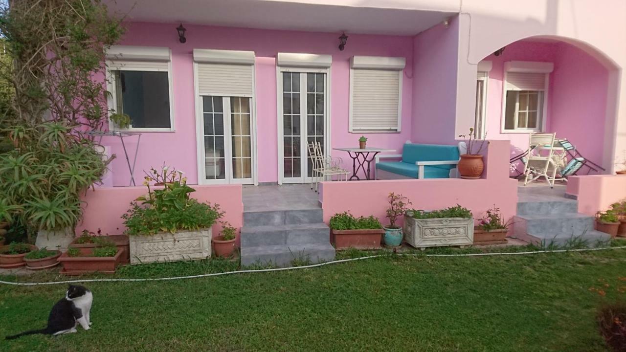 פלאקיאס Livadi Apartments מראה חיצוני תמונה