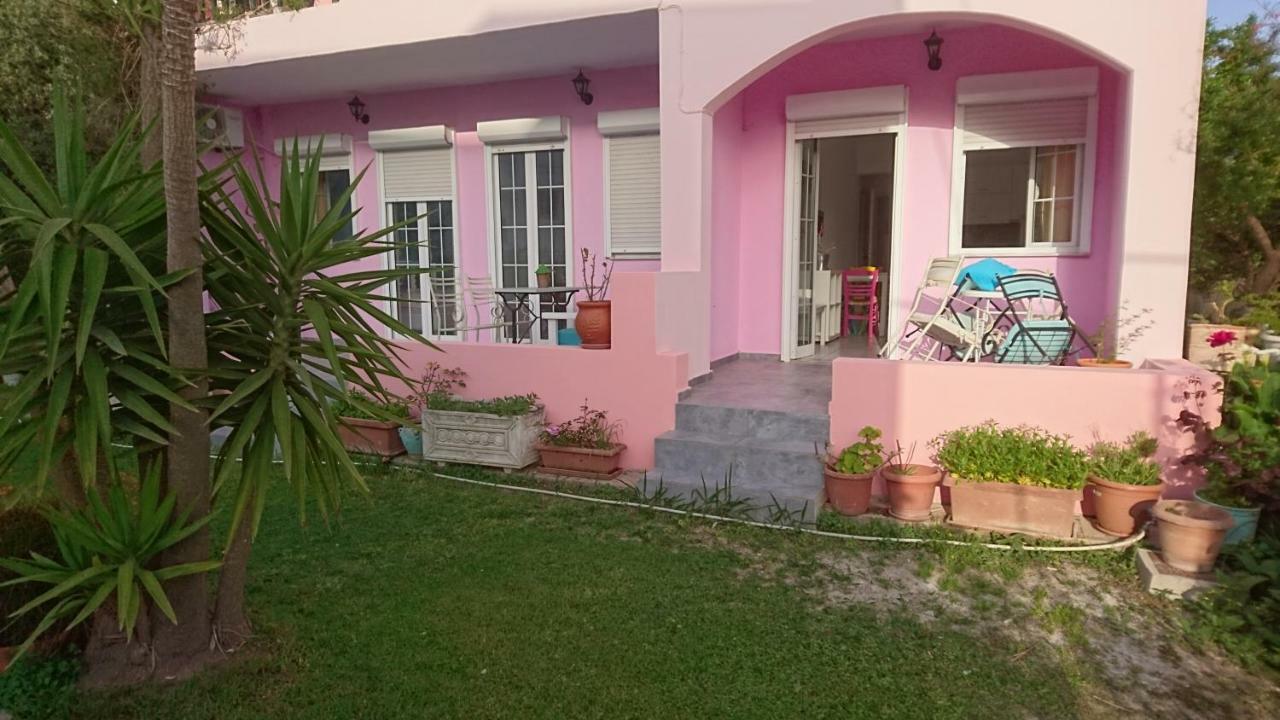 פלאקיאס Livadi Apartments מראה חיצוני תמונה
